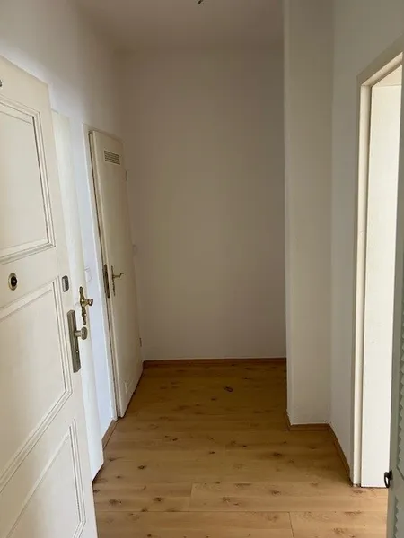 Wohnen mit Charakter: 3-Zimmer-Wohnung in Berlin-Grünau — photo 1
